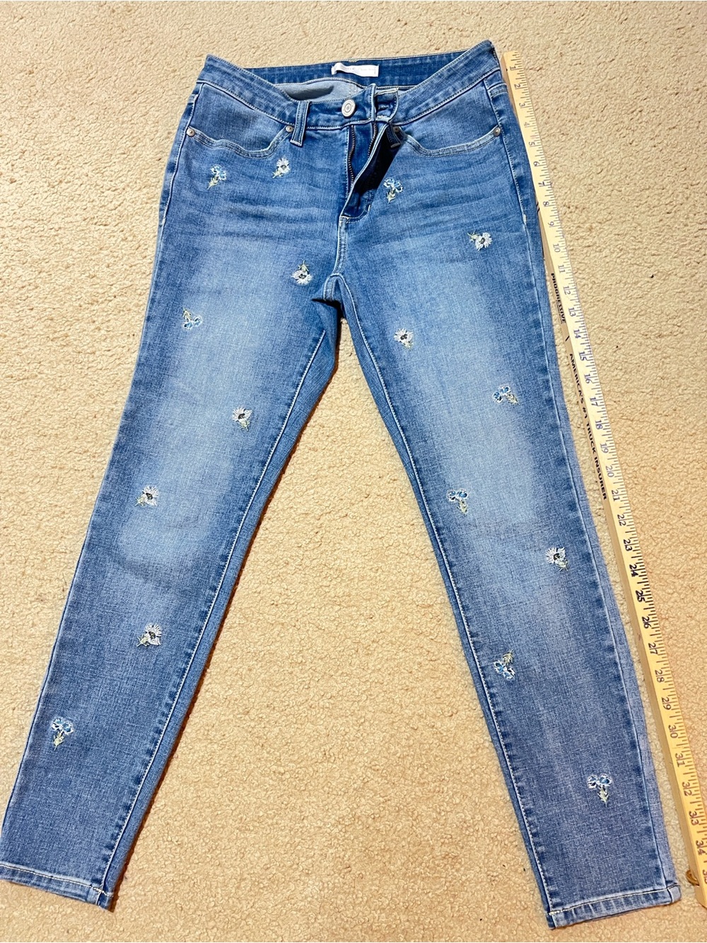 LC Lauren Conrad Super Skinny Floral Embroidered Jeans Size 8
